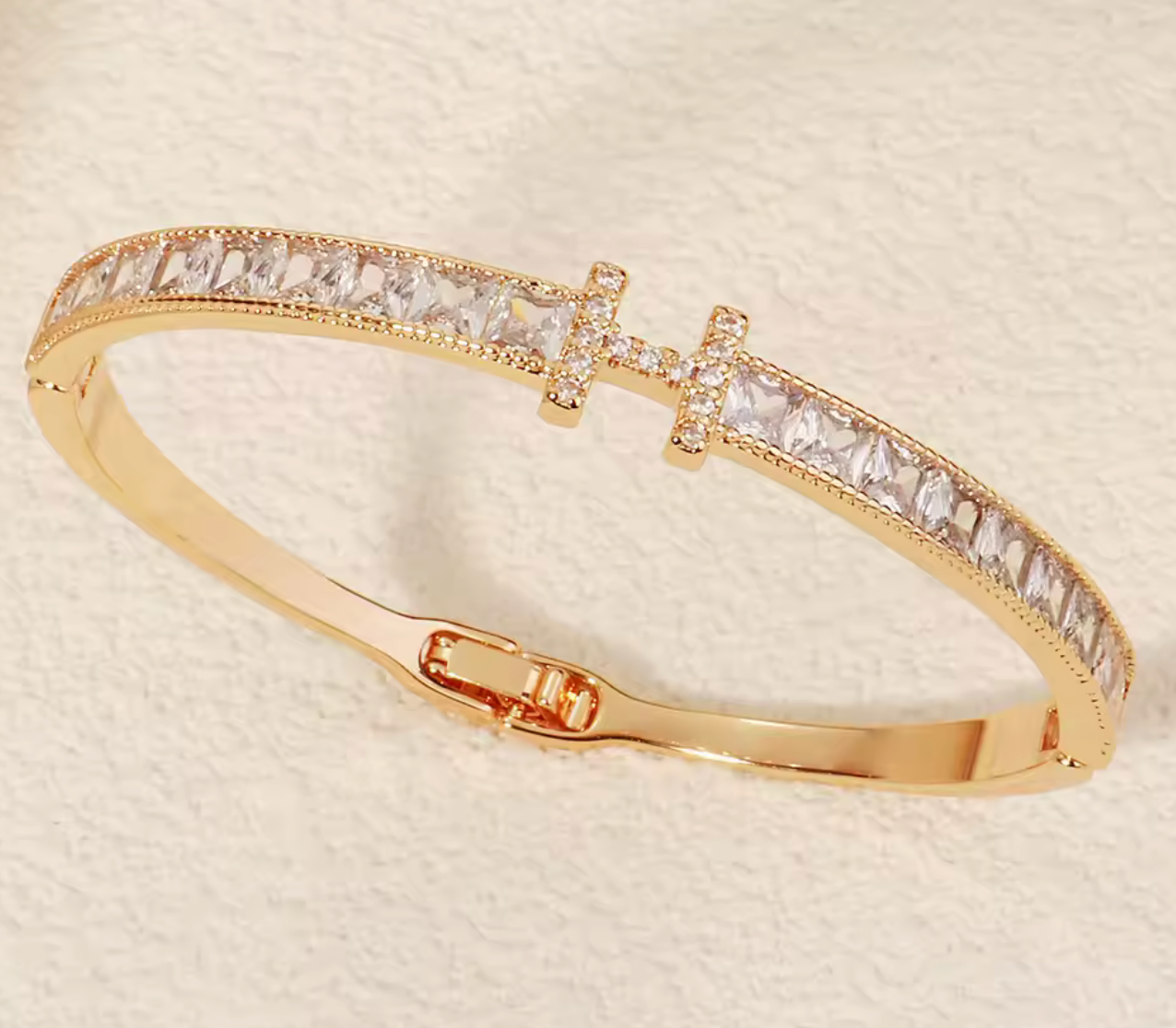 Luxury H-Letter Gold Zircon Bracelet for Women